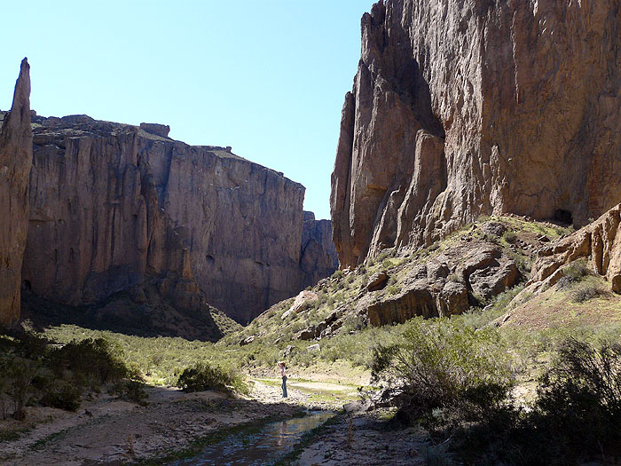AR0909EP380_piedra-parada.jpg [&copy; Last Frontiers Ltd]