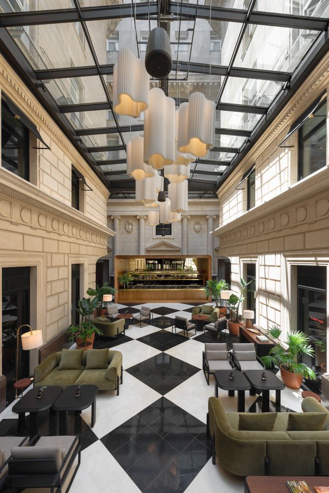 AR1401CL003_casa-lucia-lobby.jpg [&copy; Last Frontiers Ltd]