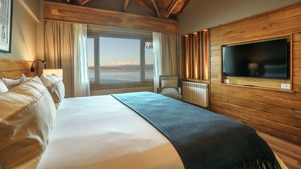 AR2603LC004_los-cauquenes-patagonia-suite.jpg [&copy; Last Frontiers Ltd]