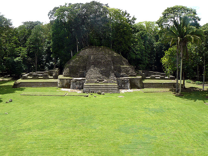 BZ0911CB430_caracol.jpg [&copy; Last Frontiers Ltd]