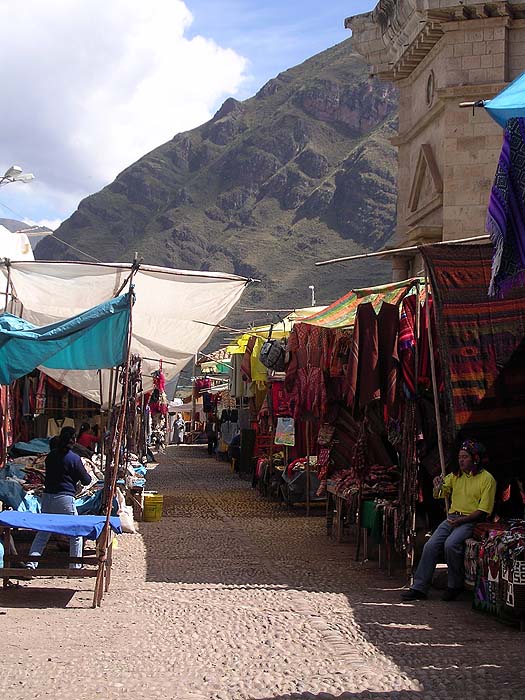 PE0405AE203_pisac.jpg [&copy; Last Frontiers Ltd]