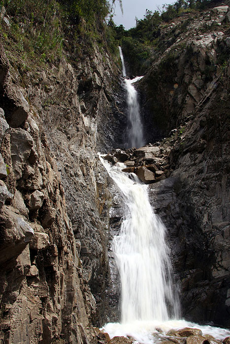 PE0907EP813_mlp_day5_trek.jpg [&copy; Last Frontiers Ltd]