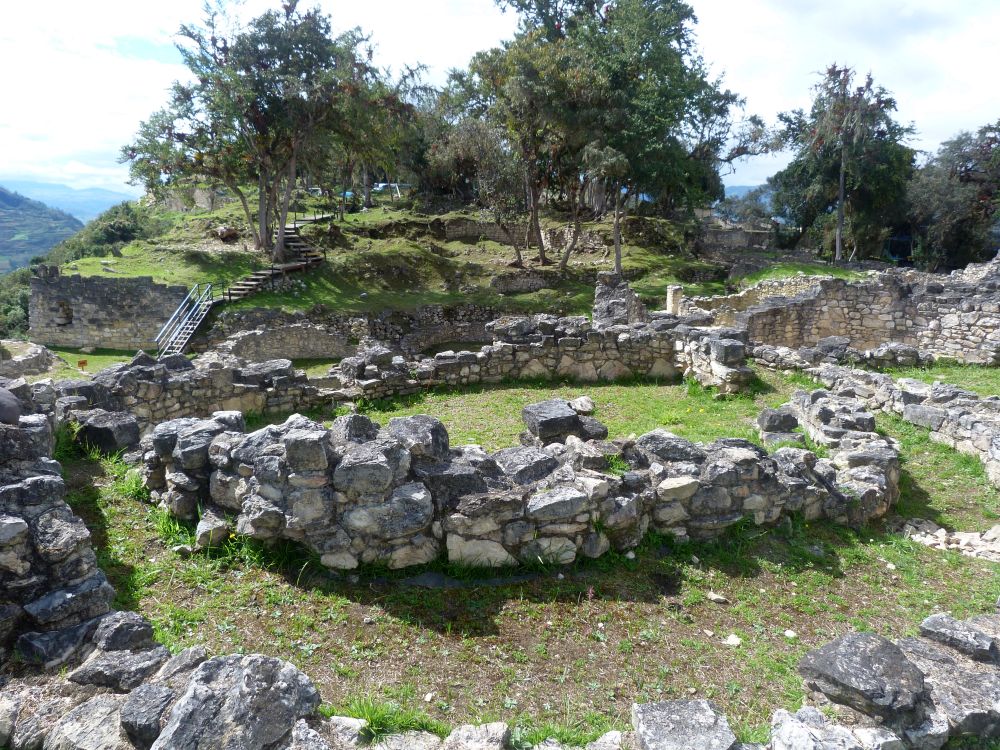 PE2506PC150_kuelap.jpg [&copy; Last Frontiers Ltd]